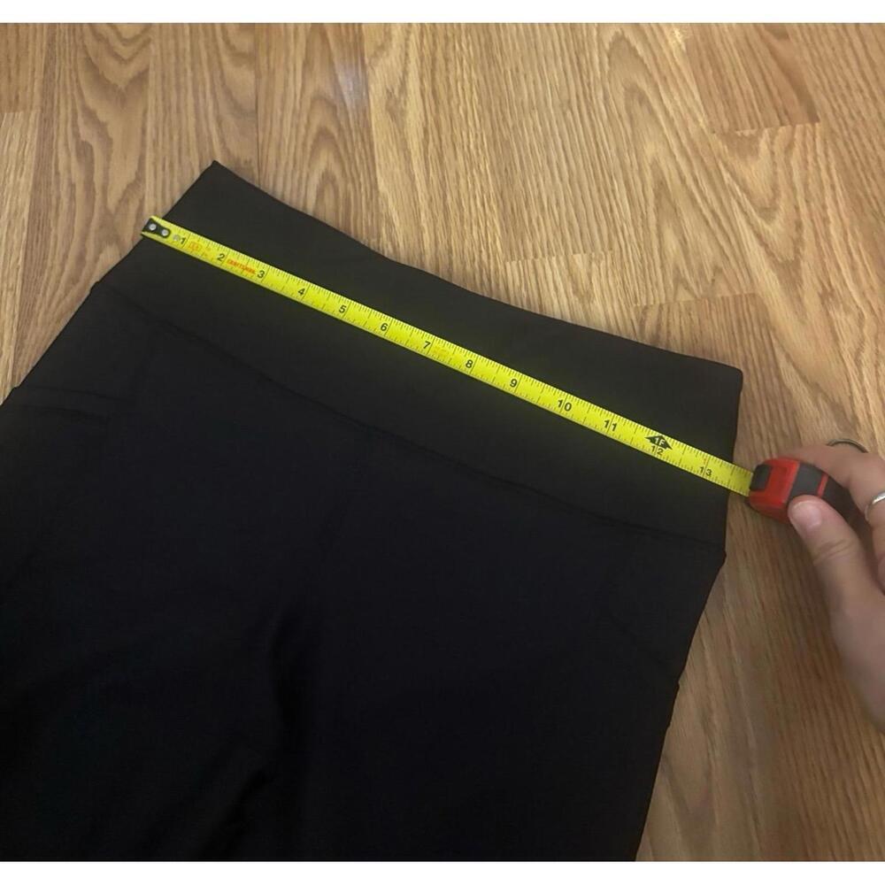 Old Navy Active High Rise Leggings Size Medium - Picture 2 of 8